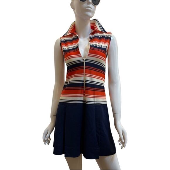 The COOLEST True vintage 1970s Striped Zip Front Pleated Skort Dress - Picture 9 of 12